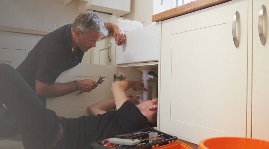Professional burst pipe repair services in Abingdon, IL